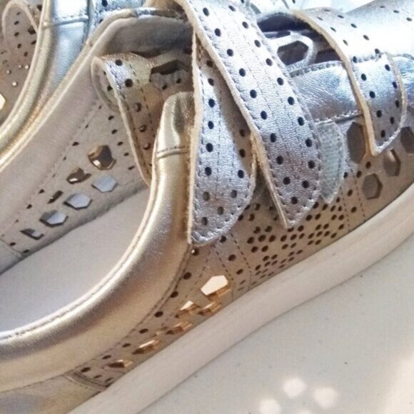 NIB Rachel Zoe "Jaden" Leather Sneakers S8 Sand Metallic Silver Gold MRP $248 - Picture 12 of 12